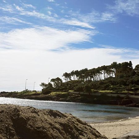 Cozy Apartment In Agay With Stunning Views Saint-Raphaël Eksteriør billede