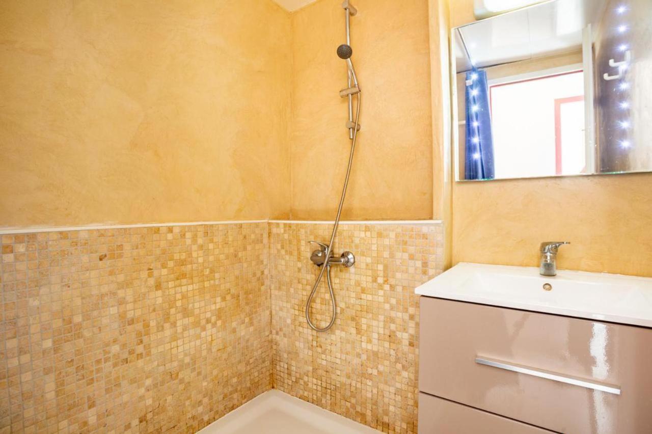 Cozy Apartment In Agay With Stunning Views Saint-Raphaël Eksteriør billede